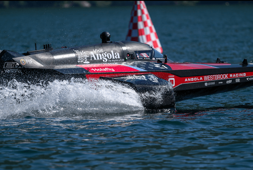 Gambar untuk Westbrook Racing bekerjasama dengan Holafly, Penyedia eSIM Global, bagi Musim Kejohanan E1 2026